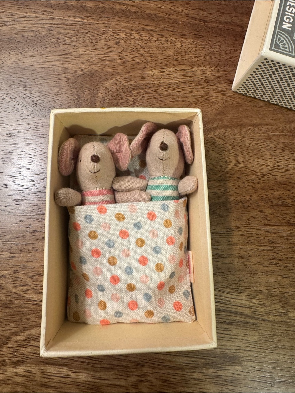 Maileg Baby Twins Mouse Set in Pink & Mint - Picture 3 of 4